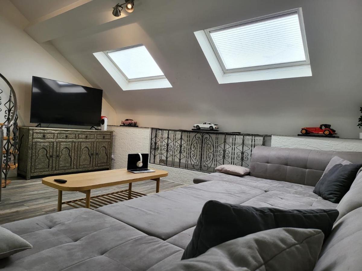 Duplex Elegant Situe A 1Min De La Gare Du Nord Lejlighed Bruxelles Eksteriør billede