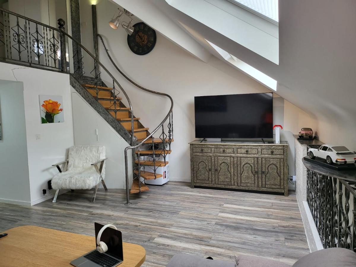 Duplex Elegant Situe A 1Min De La Gare Du Nord Lejlighed Bruxelles Eksteriør billede
